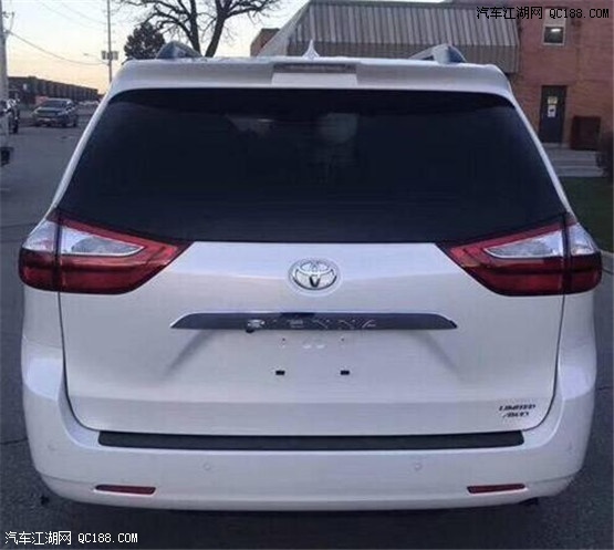 18款进口丰田塞纳3.5L四驱加版性能体验