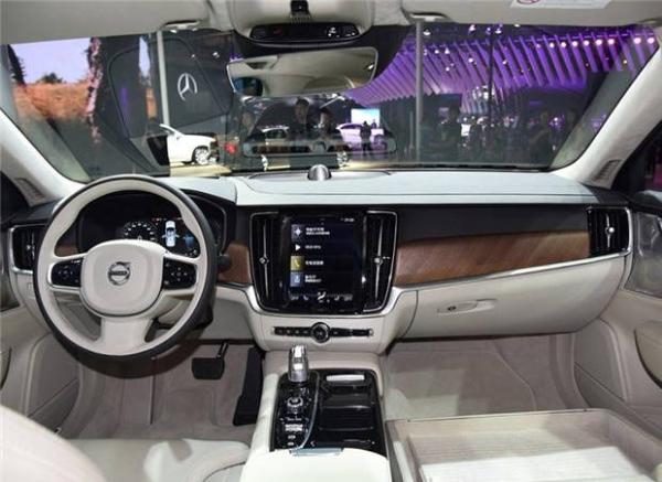 国产沃尔沃S90将推T8长轴距三座荣誉版&nbsp;7月上市