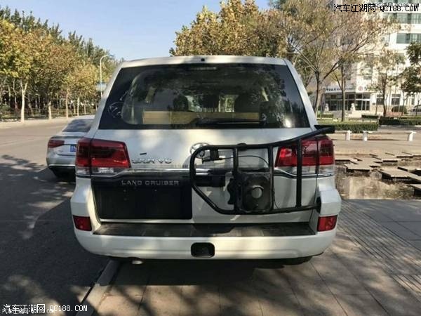 2018款丰田兰德酷路泽4000七座到店实拍