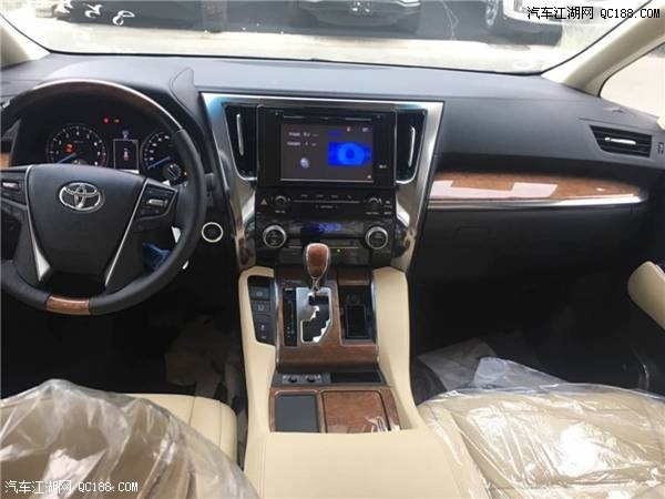 18款丰田埃尔法七座六速手自Alphard解读