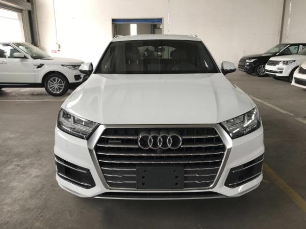 2018款奥迪Q7港口大量现车