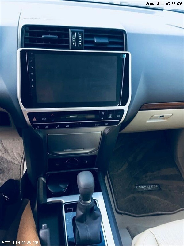 18款丰田霸道4000七座硬派SUV配置解析