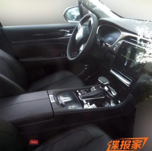 悬浮式车顶 新一代传祺GS5最新谍照曝光 年内发布