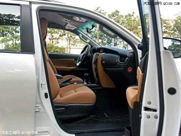 2018款丰田穿越者2.7L&nbsp;四驱SR5现车实拍