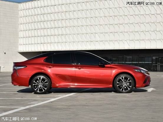 原创八代丰田凯美瑞首试&nbsp;外观时尚配置提升