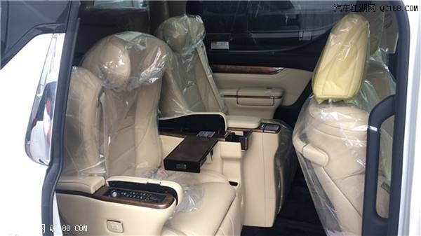 18款丰田埃尔法七座六速手自Alphard解读