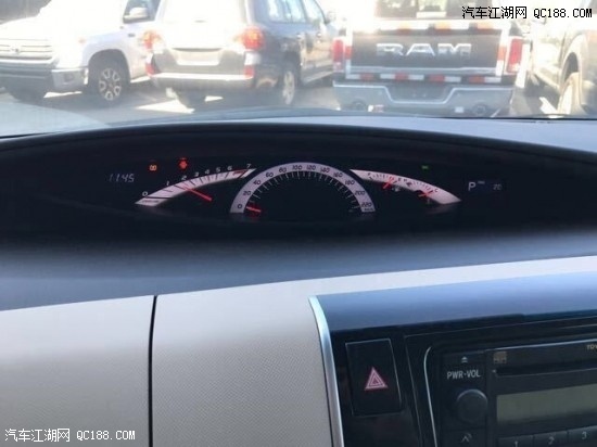丰田普瑞维亚中东版大霸王2.4实拍感受
