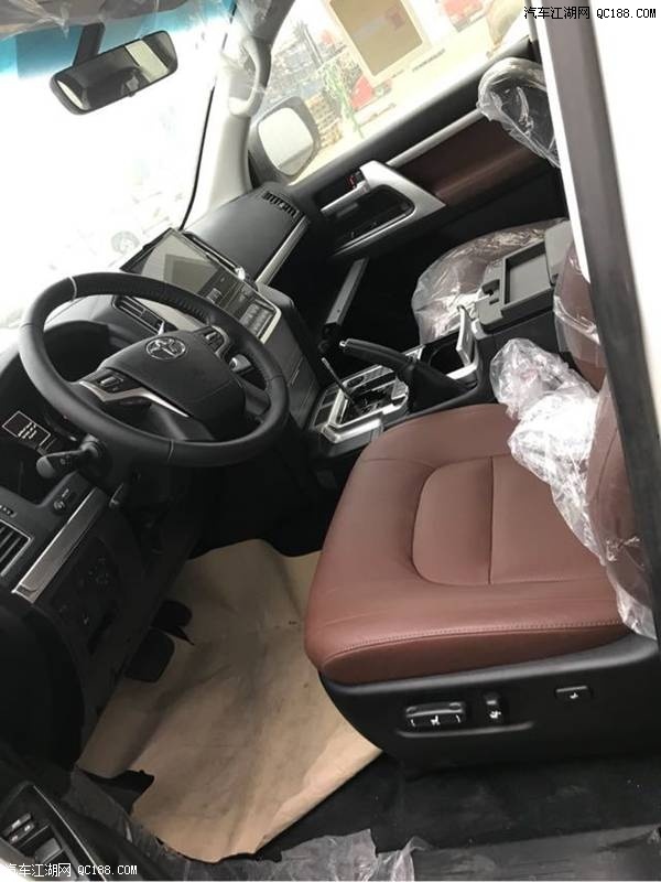 18款丰田酷路泽5700&nbsp;VXR天窗中东版价格