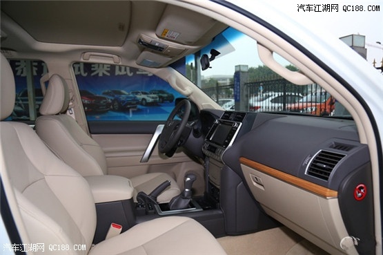 2018款丰田霸道2700 2.7排量中东版评测