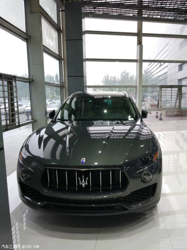 进口17款玛莎拉蒂莱万特S活动版性能体验