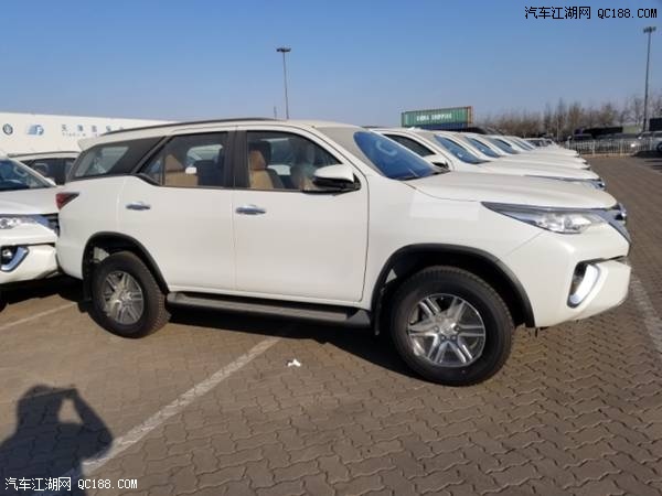 18款丰田穿越者2700&nbsp;2.7四驱中东版价格