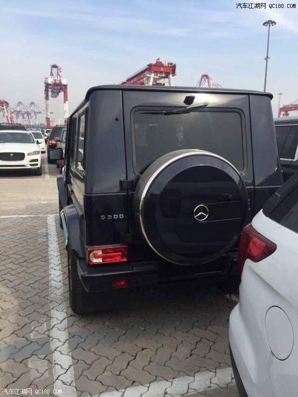 17款奔驰G500&nbsp;4.0T黑外棕内墨西哥版价格