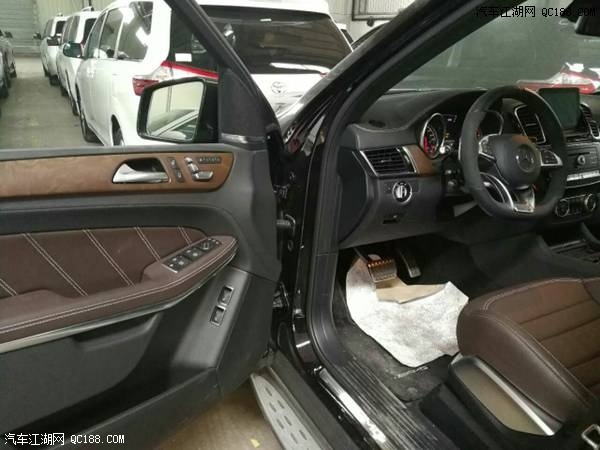 17款奔驰GLS63&nbsp;AMG&nbsp;5.5L双涡V8加版解读