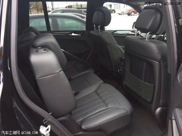 奔驰GLS550报价配置参数油耗解析评测