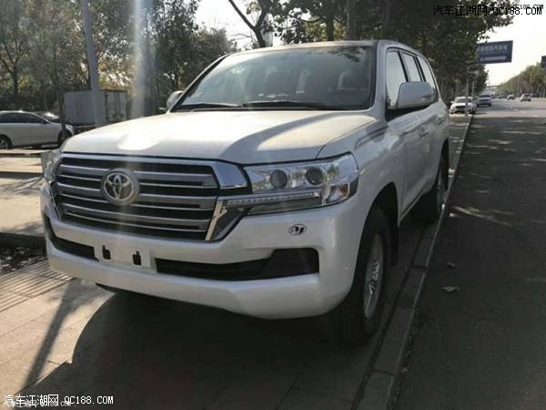 2018款丰田兰德酷路泽4000七座到店实拍