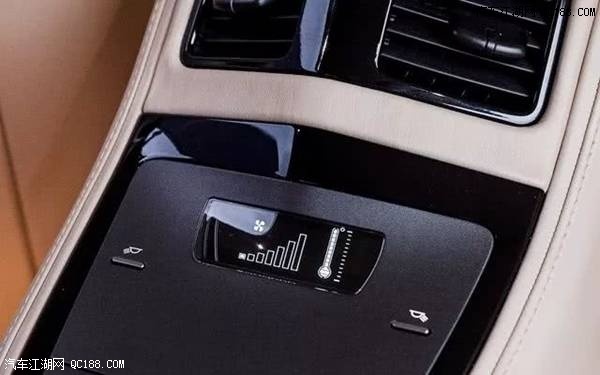 17款阿斯顿•马丁拉贡达Taraf&nbsp;6.0L版实拍