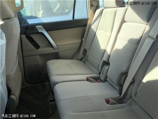 2018款丰田霸道2700 2.7排量中东版评测