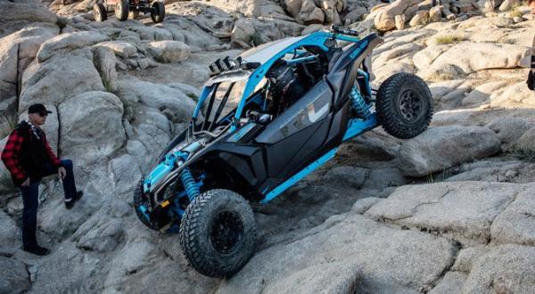 纯粹的攀爬怪兽 Can-Am独行侠X3对比北极星RZR XP