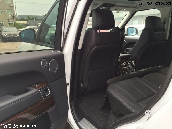 18款路虎揽胜行政3.0T平行进口到店实拍