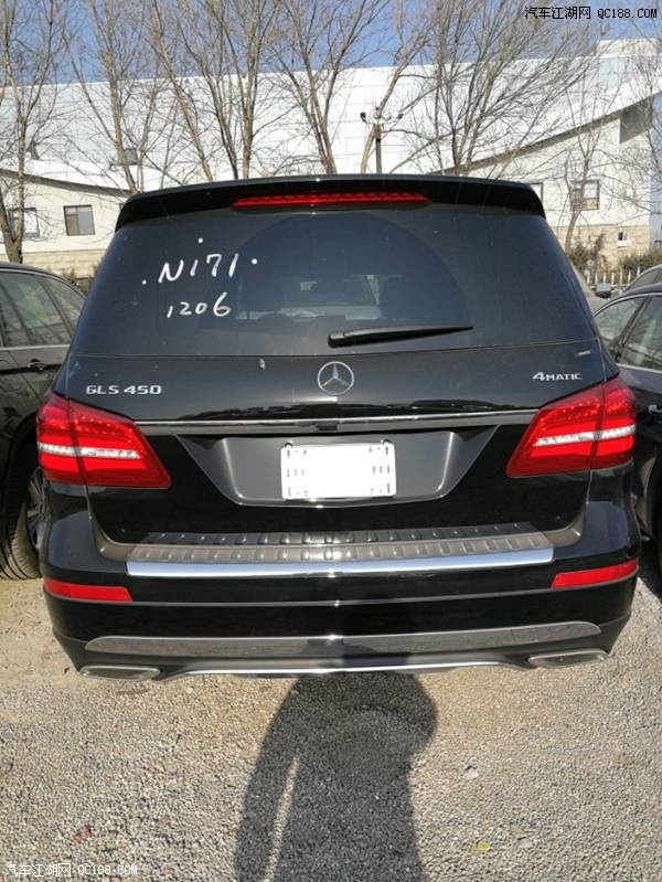 宽度增加121毫米&nbsp;详解18款奔驰GLS450美版