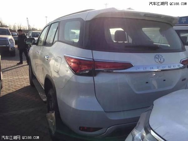 18款丰田穿越者2700&nbsp;2.7四驱中东版价格