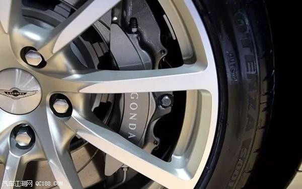 17款阿斯顿•马丁拉贡达Taraf&nbsp;6.0L版实拍