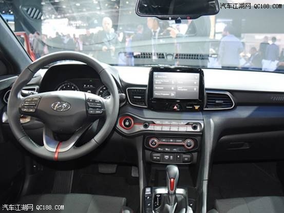 原创新一代现代飞思车型评测&nbsp;仍不走寻常路