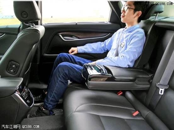 原创2018款凯迪拉克XTS首试 配置诚意满满