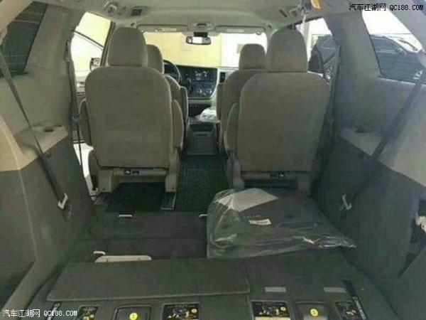 18款加版丰田塞纳LE四驱七座港口报价