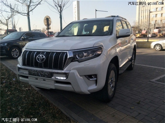 2018款丰田霸道2700 2.7排量中东版评测