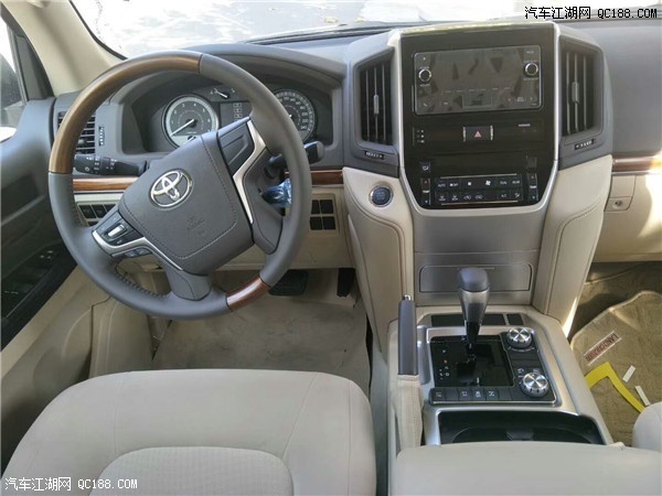 2018款丰田兰德酷路泽4000七座到店实拍