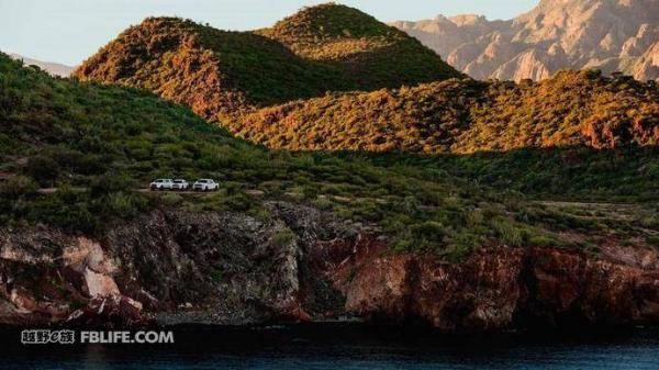 芝加哥车展亮相&nbsp;丰田发布新车越野测试预告图