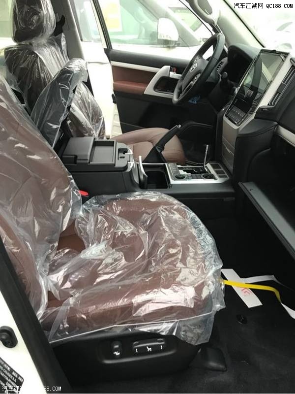 18款丰田酷路泽5700&nbsp;VXR天窗中东版价格