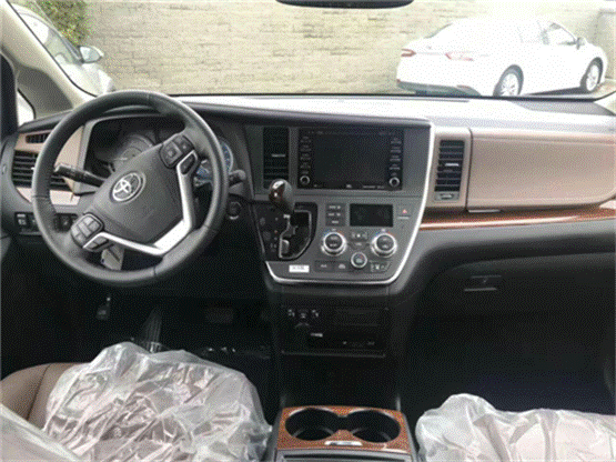 18款进口丰田塞纳3.5L四驱加版性能体验