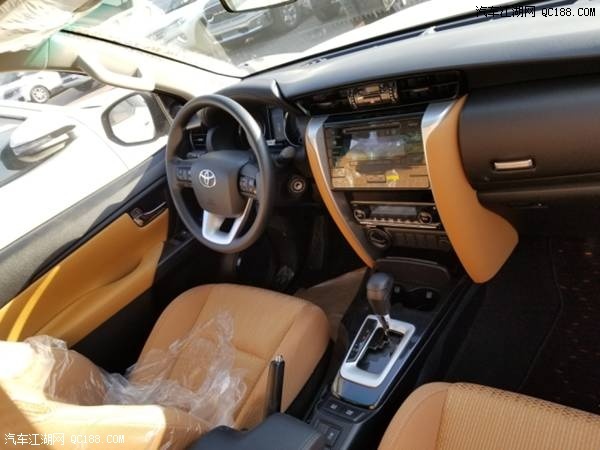 18款丰田穿越者2700&nbsp;2.7四驱中东版价格