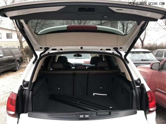 18款宝马X53.0T中东版白棕天津港现车报价