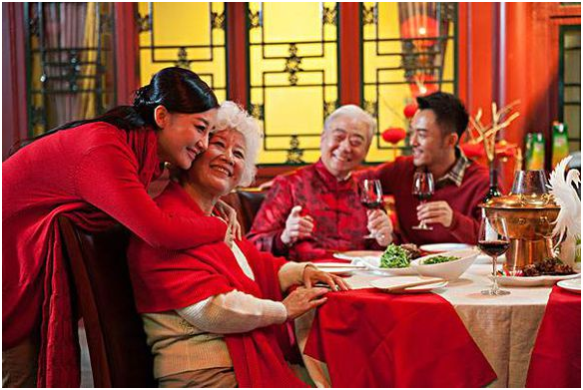 春节送礼新选择！选正宗的兰芳园丝袜奶茶就对了