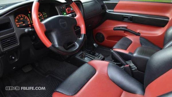 造型夸张的稀有物种 五十铃Vehicross Ironman特别版