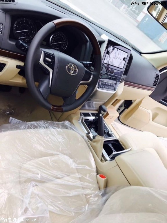 17款进口丰田兰德酷路泽4000配置解读