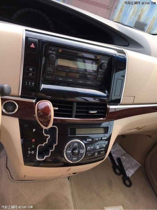 18款丰田普瑞维亚中东版大霸王性能体验