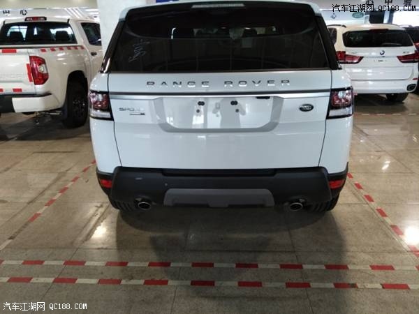 17款路虎揽胜运动3.0T白色柴油欧版评测