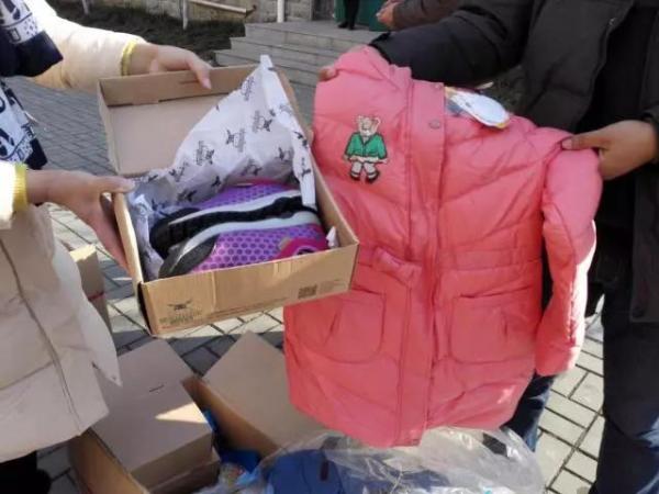 为留守儿童点亮心灯 苏宁青创园青柠盟众筹送温暖