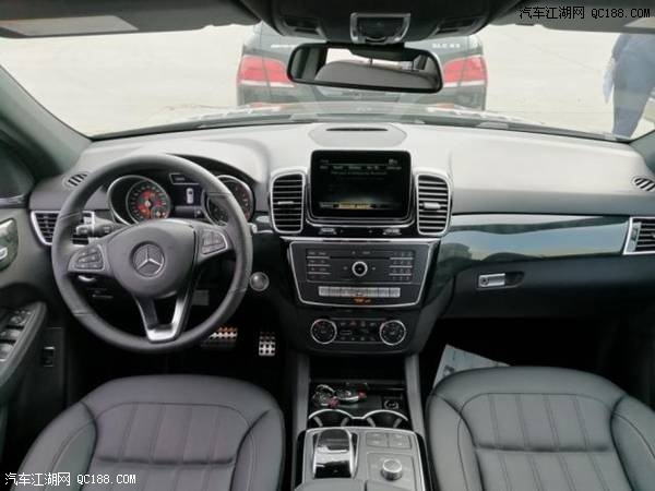 平行进口2018款奔驰GLE400加版性能体验