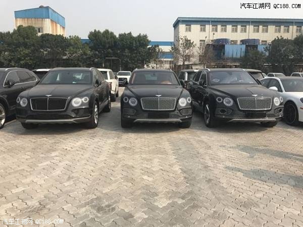 18款宾利添越V8 4.0T顶级四座配置详解