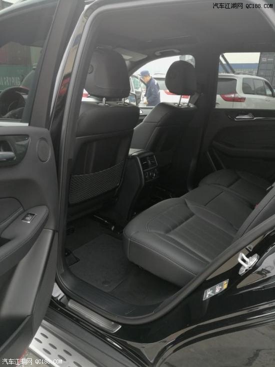 平行进口2018款奔驰GLE400加版性能体验