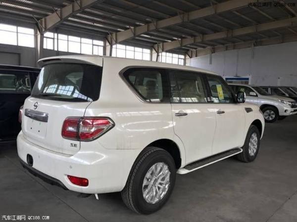 18款尼桑途乐中东版现车卤素大灯试驾