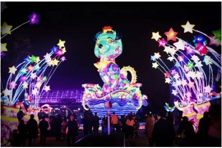 中国灯 耀神州 2018华侨城·自贡灯会西安城墙亮灯仪式华彩绽放