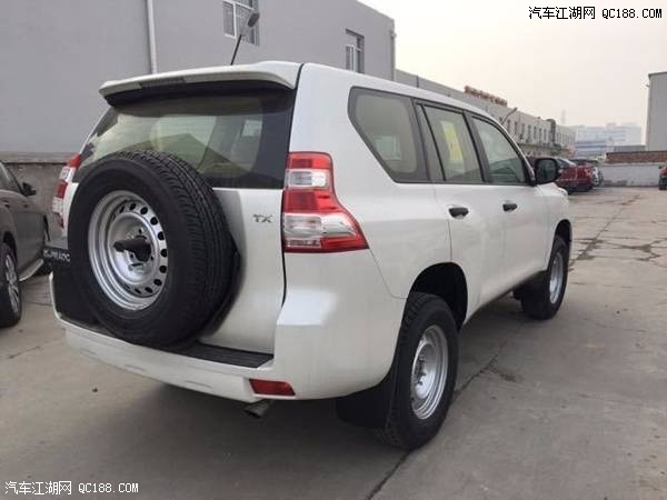 平行进口17款普拉多3000柴油版到店实拍