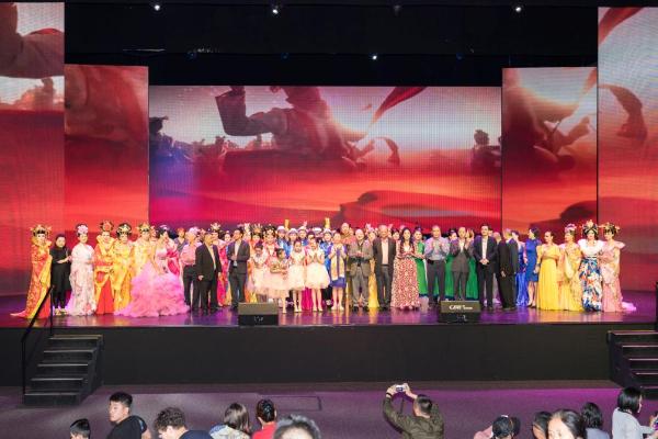 首届新加坡中国青少年春节晚会圆满举办