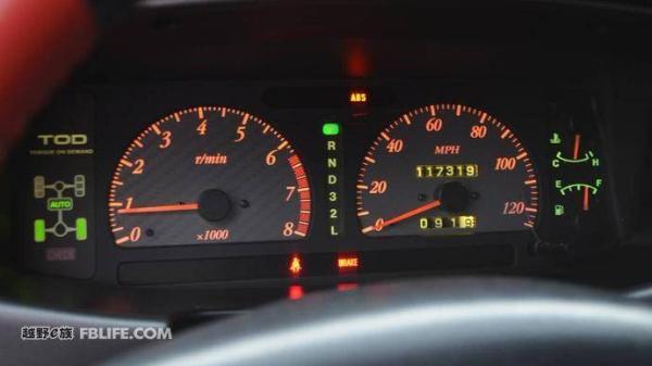 造型夸张的稀有物种 五十铃Vehicross Ironman特别版